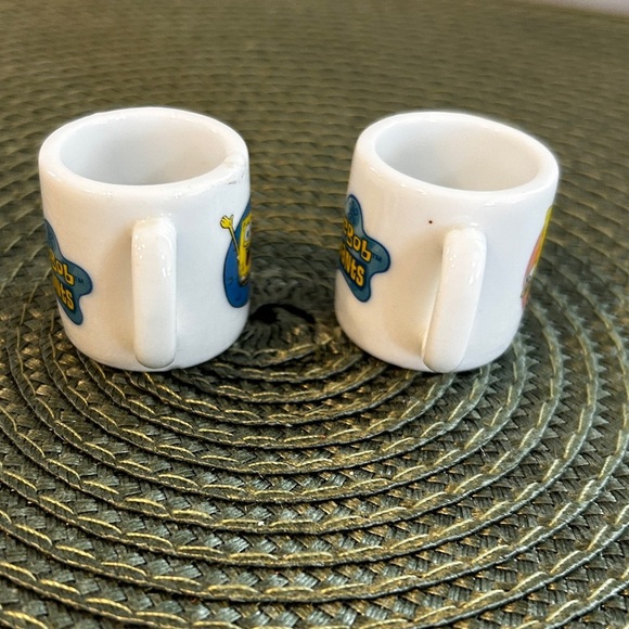 Set of 2 Vintage SpongeBob SquarePants Mini Mugs 2002 Viacom Miniatures Ceramic. - Picture 4 of 6